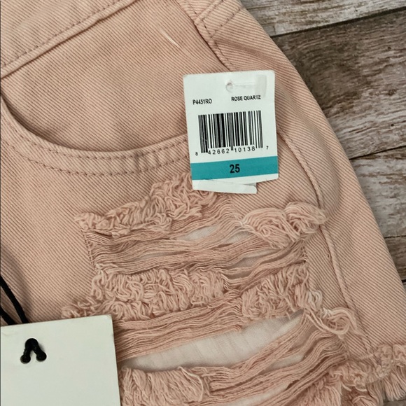 NWT Pistola Nova Cutoff Denim High-Waist Shorts - Picture 4 of 5